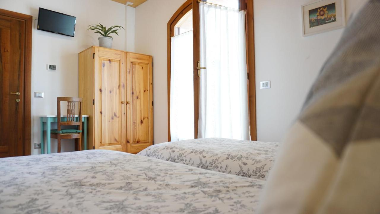 Bed and breakfast La Pecora Nera Bed & Breakfast Belluno Extérieur photo